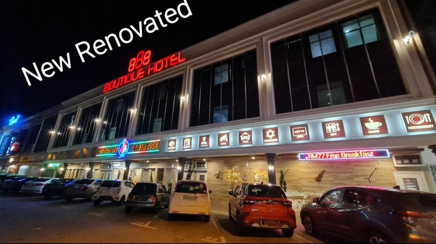 888 Boutique Hotel Batu Pahat Exterior photo