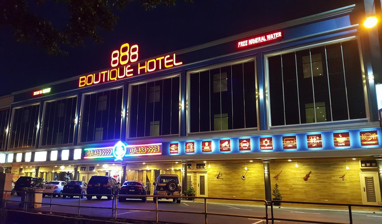 888 Boutique Hotel Batu Pahat Exterior photo