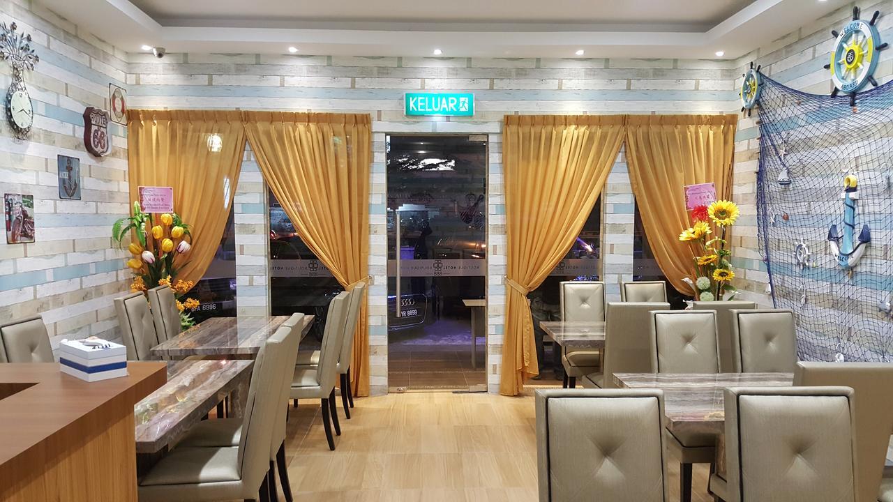 888 Boutique Hotel Batu Pahat Exterior photo